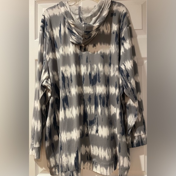 ⭐️3/$15⭐️Anybody brand lightweight hoodie in new condition - Picture 3 of 5